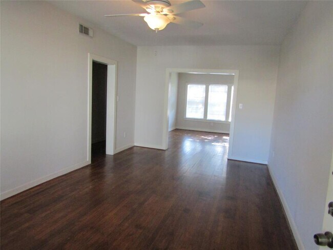 Building Photo - 2218 Arbor St
