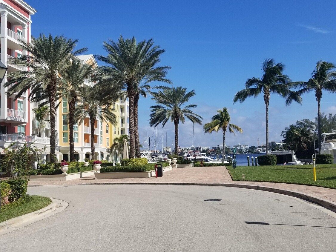 806 E Windward Way Unit 323, Lantana, FL 33462 Condo for Rent in