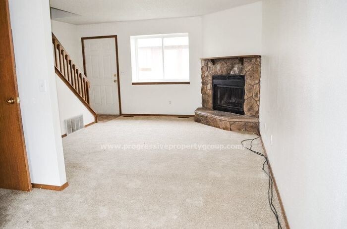 Primary Photo - 3143 Starlight Cir