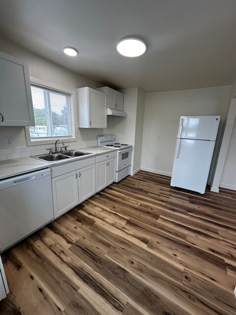 Foto del edificio - 3240 Knox Butte Ave NE
