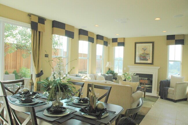 Building Photo - 7120 Basking Ridge Ave