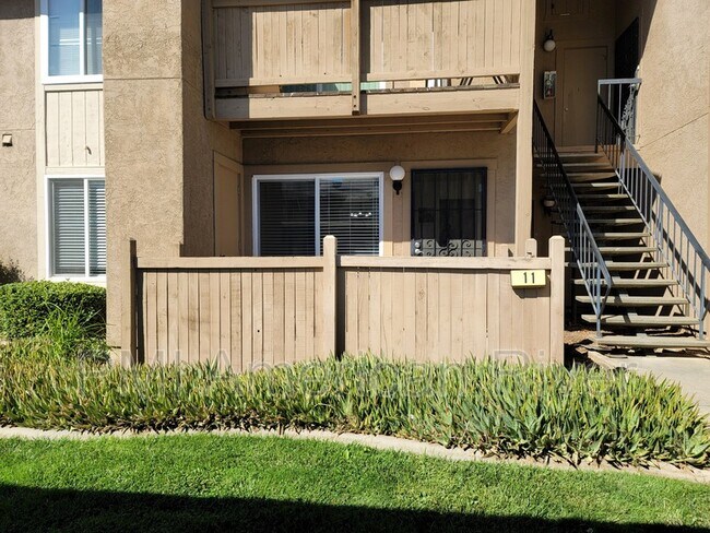 Foto del edificio - 6400 66th Ave