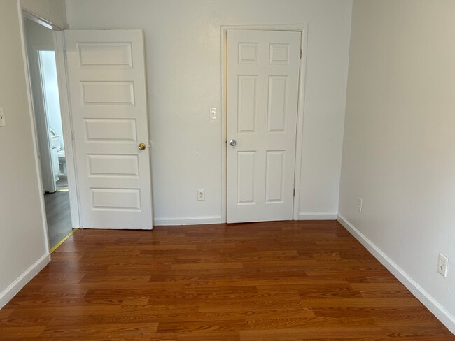 Building Photo - 218 Morning Dr