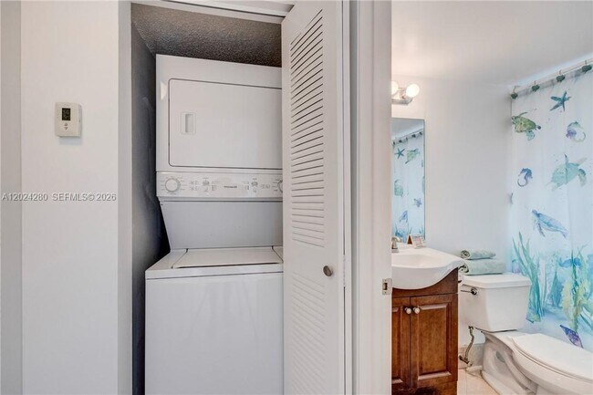 Foto del edificio - 2205 S Cypress Bend Dr