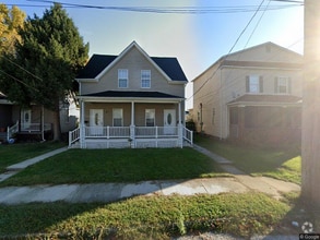 Building Photo - 615 State St