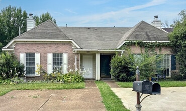 Building Photo - 9299 Grove Manor Dr