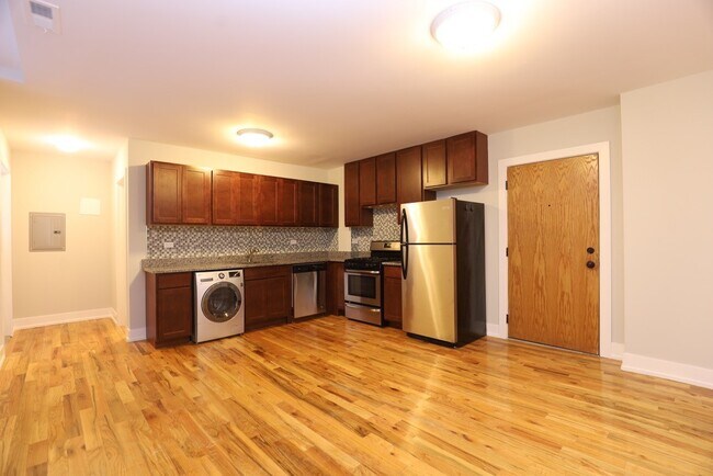 Foto del edificio - 562 W Arlington Pl