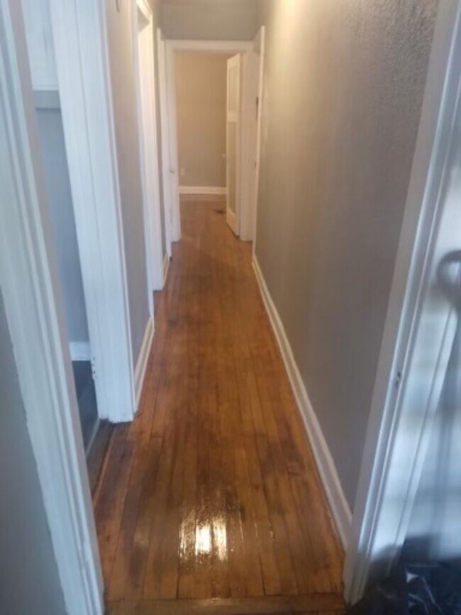 Foto del edificio - 5302 W Burnham St