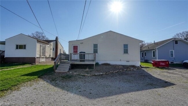 Building Photo - 2411 Bell St