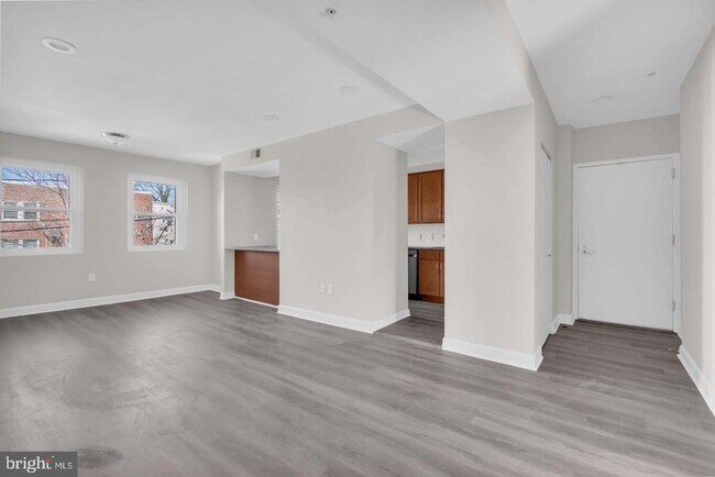 Foto del edificio - 1800 28th Pl SE