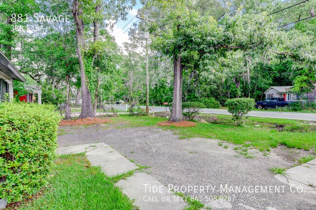 Foto del edificio - 881 Savage Rd