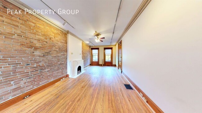 Foto del edificio - 32 E Hollister St