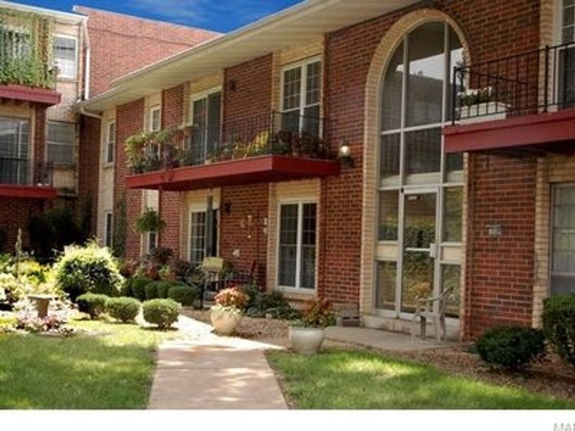 Foto principal - 3 Bedroom Condo in Saint Louis