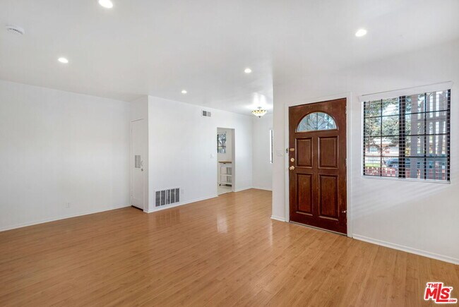 Foto del edificio - 11882 Ramona Ave