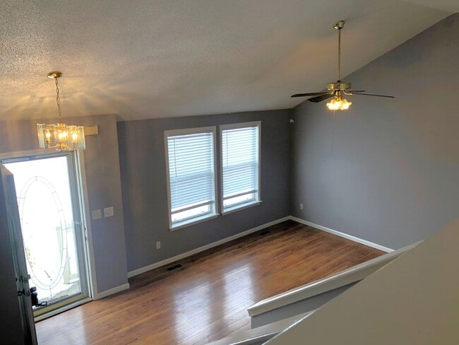 Building Photo - 4 Bed, 3 Bath House - Lansing Schools!!