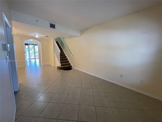 Foto del edificio - 14380 SW 11th St
