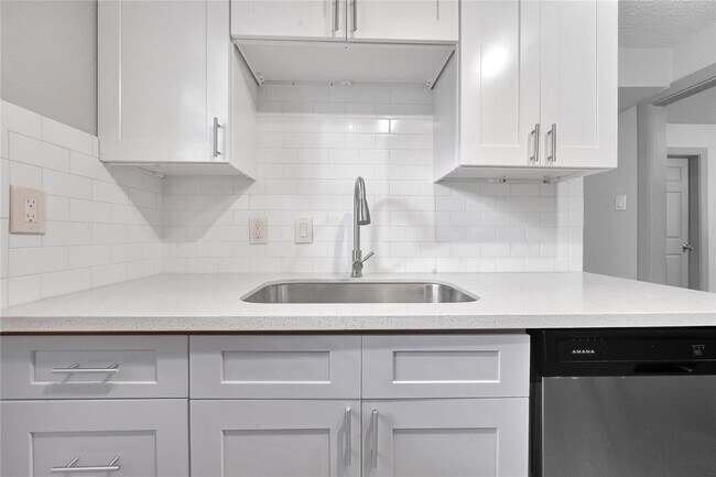 Foto del edificio - 2505 Delano St