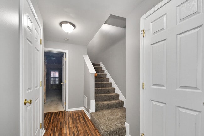 Building Photo - 136 Birds Eye View Dr