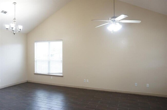 Foto del edificio - 5915 Rye Creek Dr