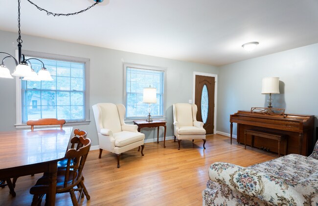 Foto del edificio - Charming 3BR/2BA Home for Rent in Clemson ...
