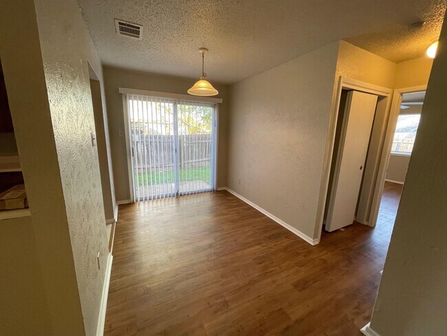 Building Photo - 7603 Woodstone Cove