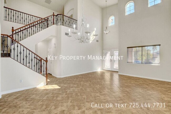 Building Photo - AMAZING SUMMERLIN HOME WITH POOL, PUTTING,...