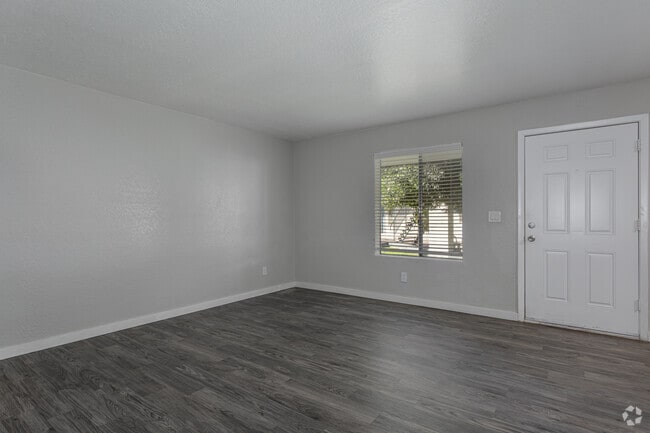 2BR, 1BA - 825 SF - Montecito Apartments