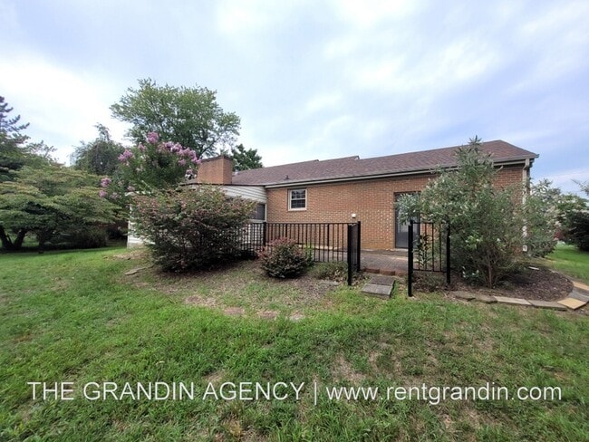 Foto del edificio - 312 Homeplace Dr