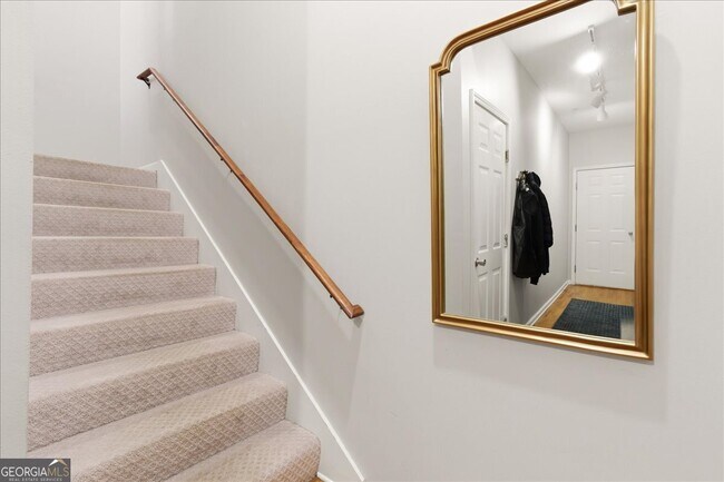 Building Photo - 1150 Collier Rd NW