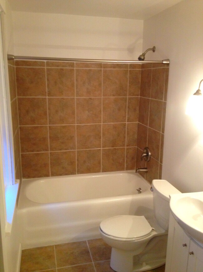 Photo - 1837 Fallowfield Ave House