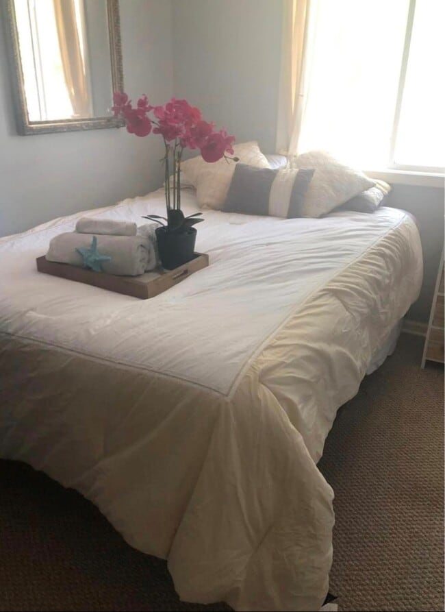 Foto del edificio - 6504 Buckshore Dr