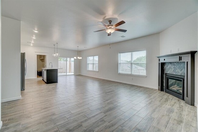 Building Photo - 528 NW 175th St