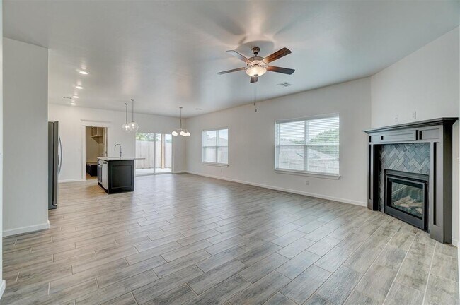 Foto del edificio - 528 NW 175th St