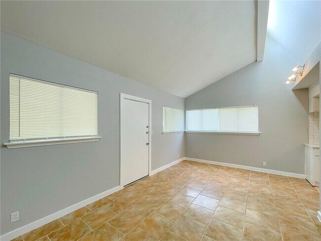 Foto del edificio - 1600 West Ave