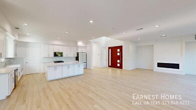 Building Photo - 8474 Camelia Ct