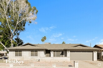 Building Photo - 4656 W Townley Ave