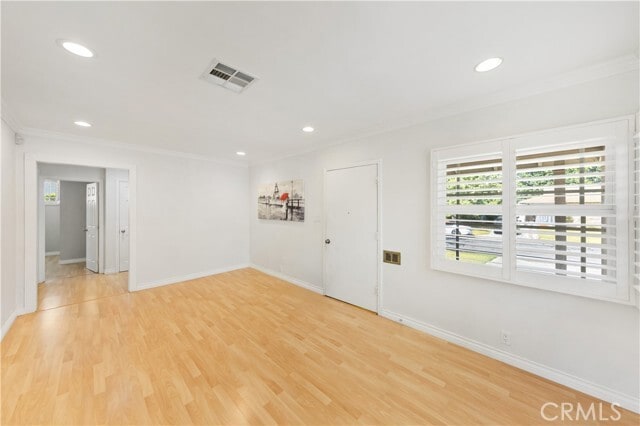 Building Photo - 5326 Farna Ave