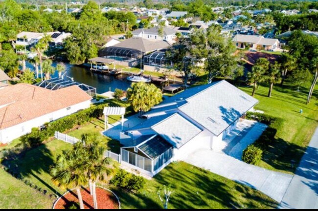 Building Photo - 3 Comanche Ct