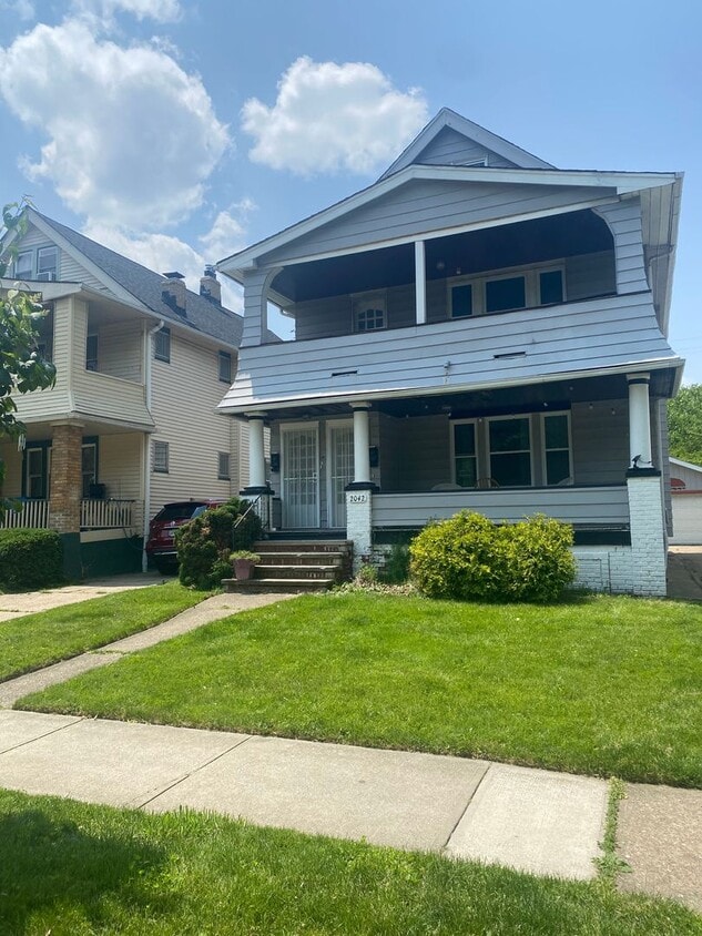 Primary Photo - 2044-2044 Lewis Dr