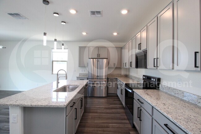 Foto del edificio - 9320 S 30th Ln