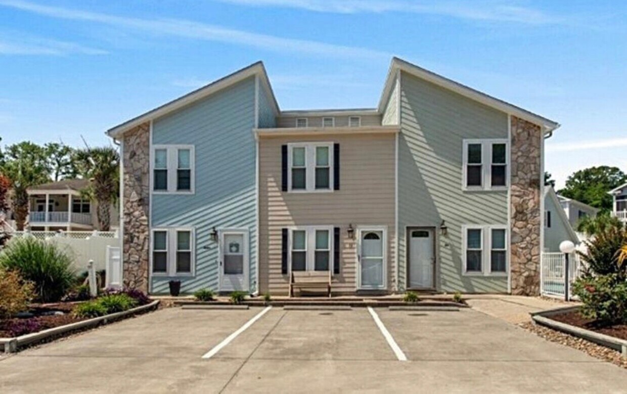 Foto principal - 807 Hillside Dr S