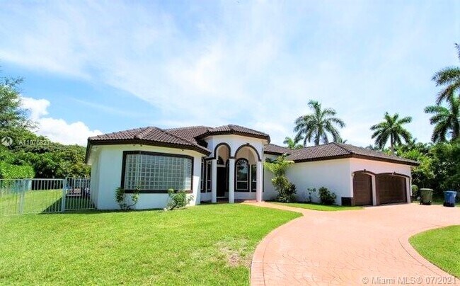Foto del edificio - 611 Ranch Rd