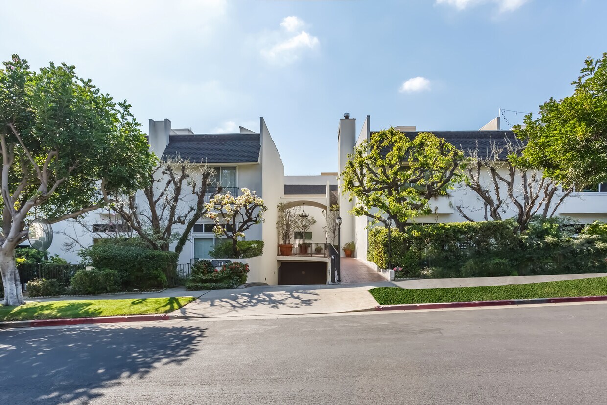 Foto principal - 1745 Selby Ave