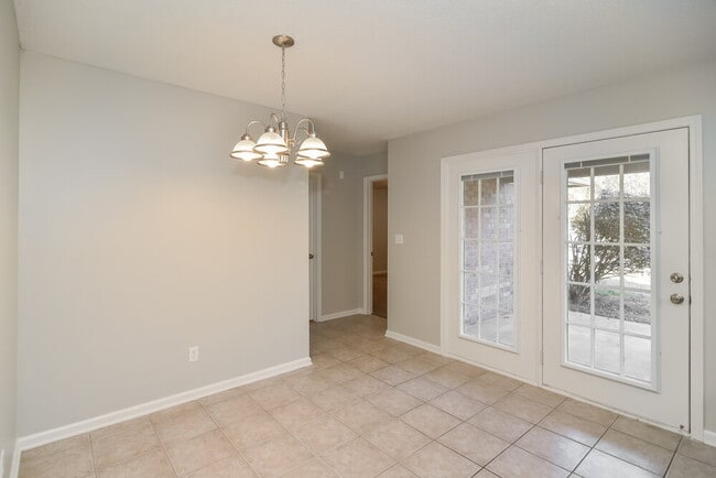 Foto del edificio - 5808 Shiloah Cove S