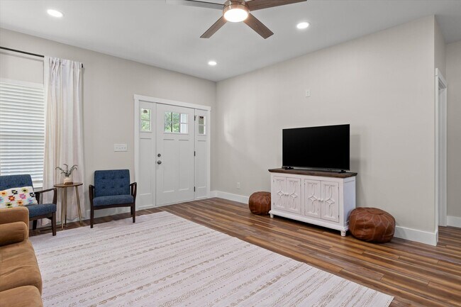 Foto del edificio - 116 Hickory St