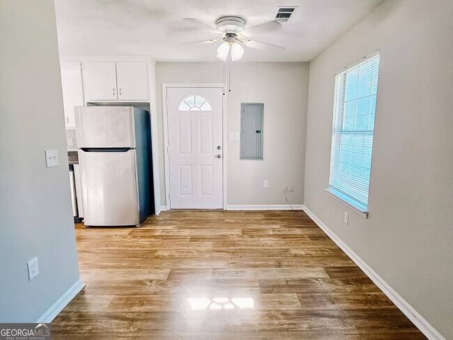 Foto del edificio - 3454 Wilmington Dr