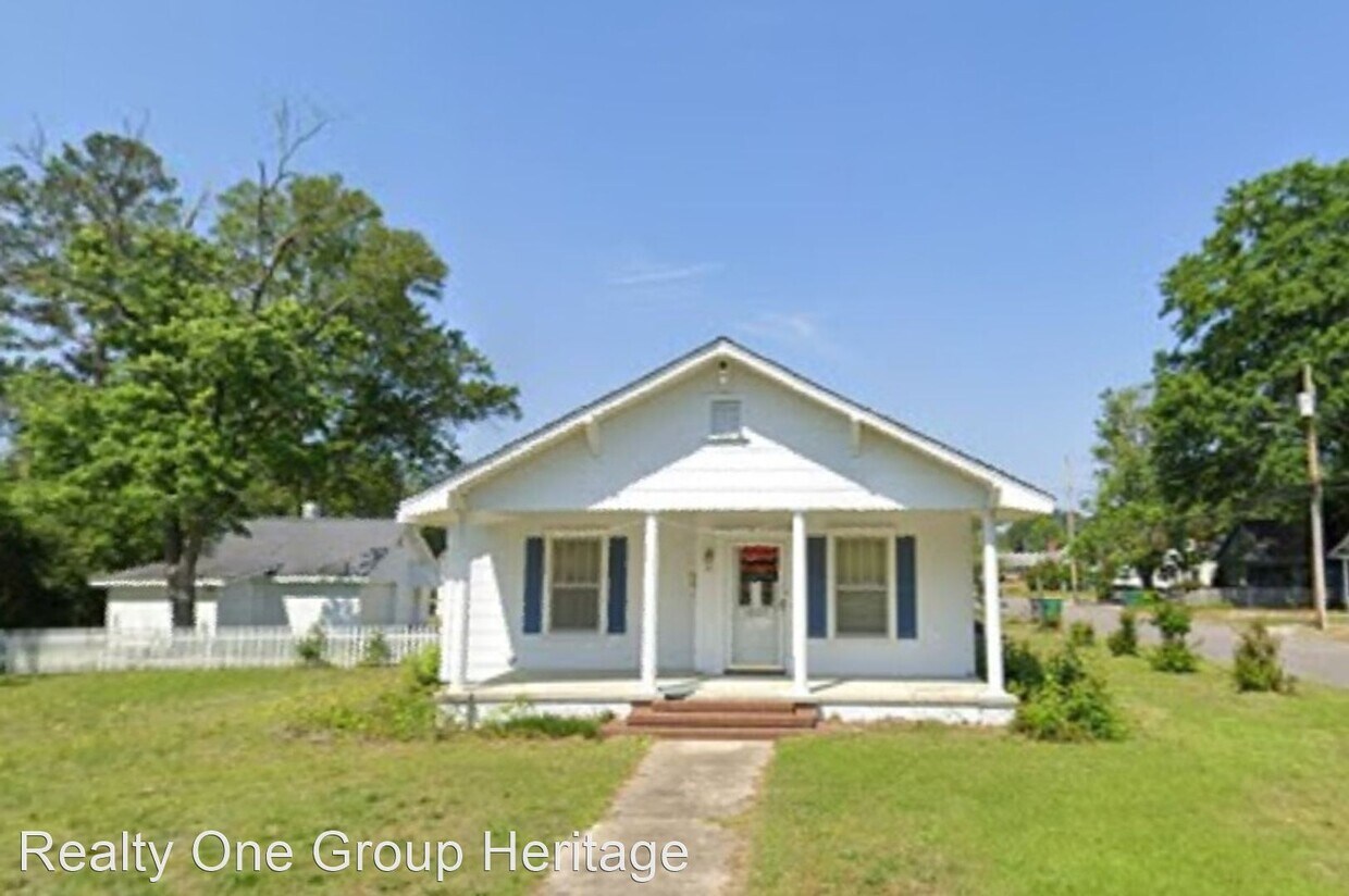 Primary Photo - 2 br, 1 bath House - 1607 N. McMillan Ave.
