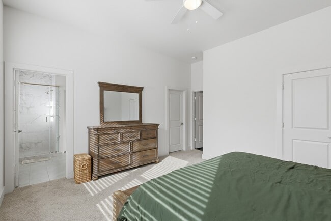 Building Photo - 5264 Texas St