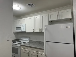 Building Photo - 700 McNeil Rd