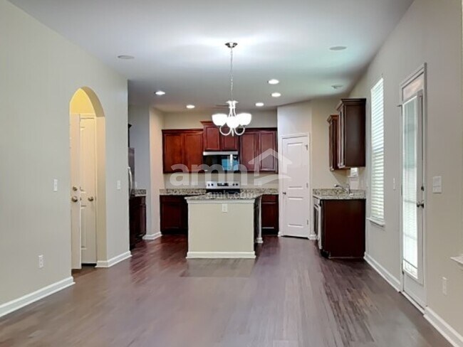 Foto del edificio - 19 Winslow Cir